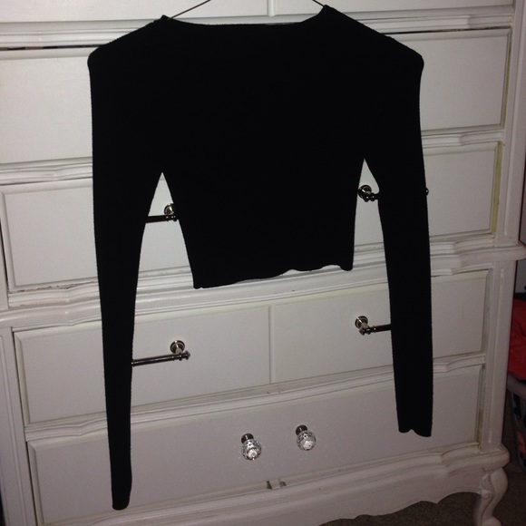 Cropped sweater