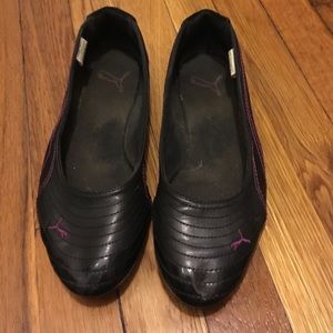 Puma flats