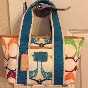 Mini Coach Poppy Purse!