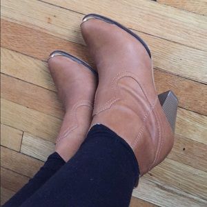 Steve Madden booties