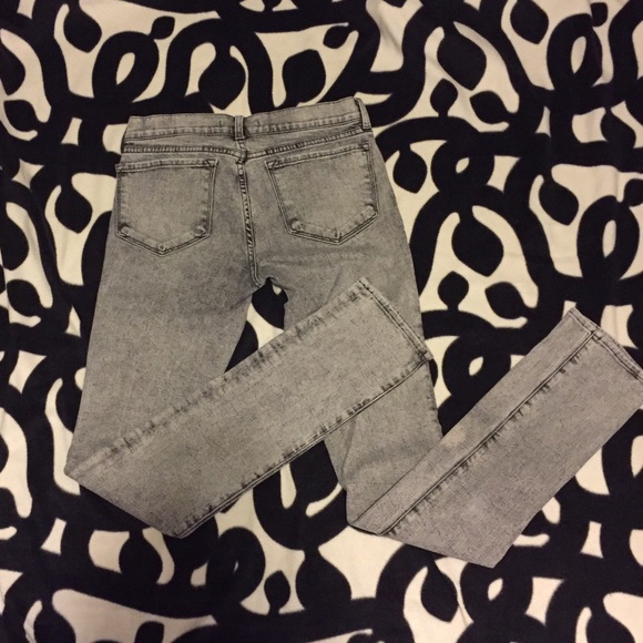 J Brand Skinny Jeans - Acid Wash Gray