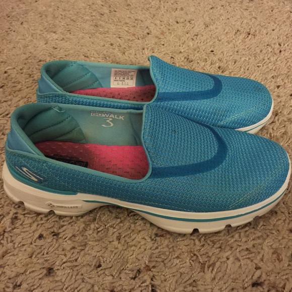 Skechers GoWalk 3