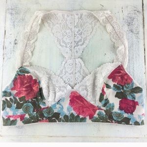 Galoon Floral Lace Bralette White Red