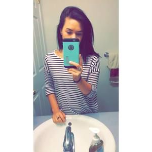 Meet your Posher, Alyssa