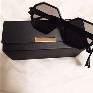 Elizabeth and James Anza hexagonal sunglasses