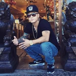 Meet your Posher, Nai