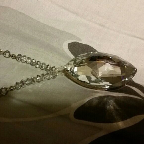 Crystal drop Necklace