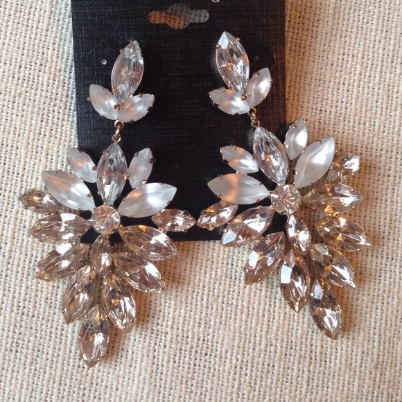 Jewelry - Statement Earrings