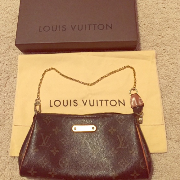 Louis Vuitton Eva clutch