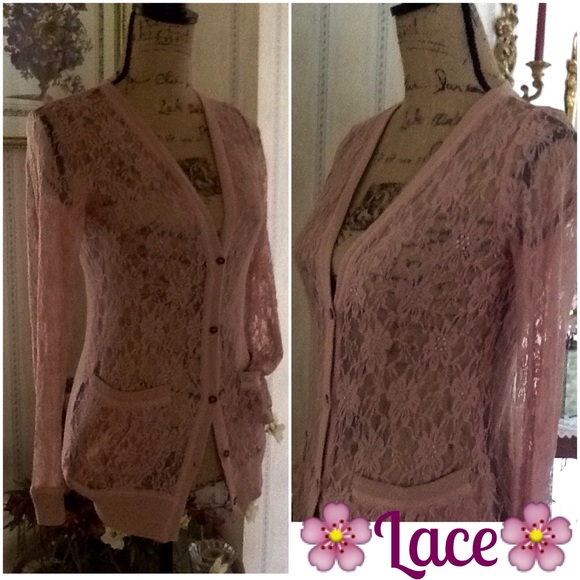๐ธ Lace Cardigan by Forever 21 ๐ธ - Picture 2 of 4