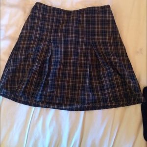 brandy melville plaid skirt