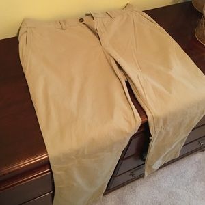 Tommy Hillfiger khakis