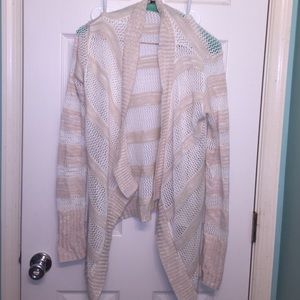 Cream/ tan sweater