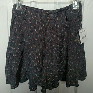 Free People Shorts Slate Gray with Floral Print XS