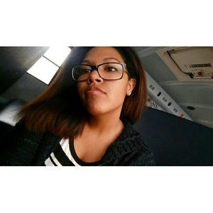 Meet your Posher, Jasmine