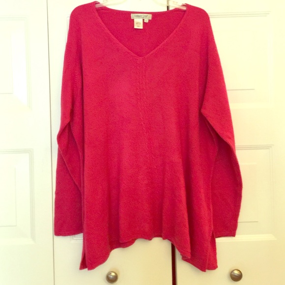 Magenta pink long sleeve sweater