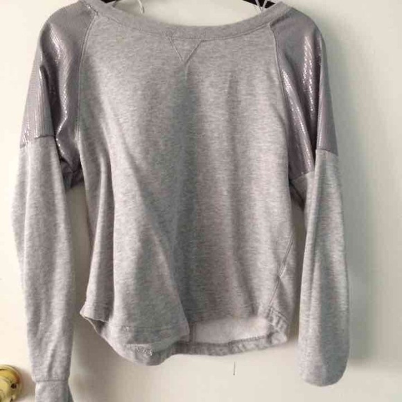 Aeropostle grey sweater