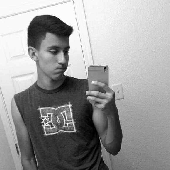 Meet your Posher, Alann - Picture 1 of 1