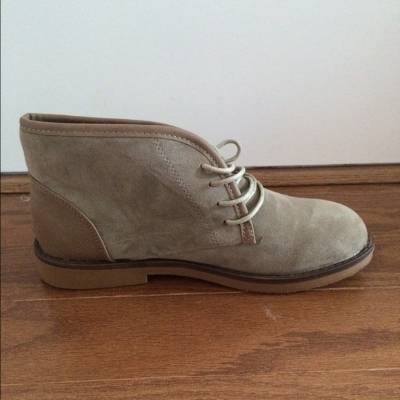 Taupe booties🍁🍂