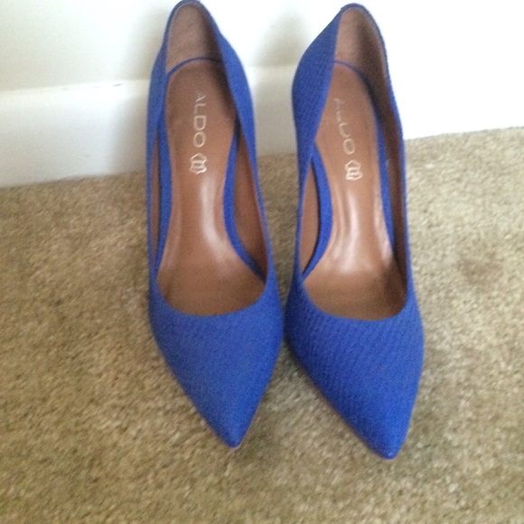 Beautiful heels - Picture 2 of 4