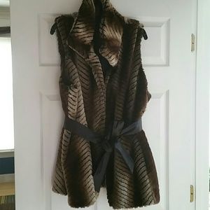 Via Spiga Jackets & Coats - Via Spiga Faux Fur Vest Plus Size Via Spiga Jackets & Coats - Via Spiga Faux Fur Vest Plus Size