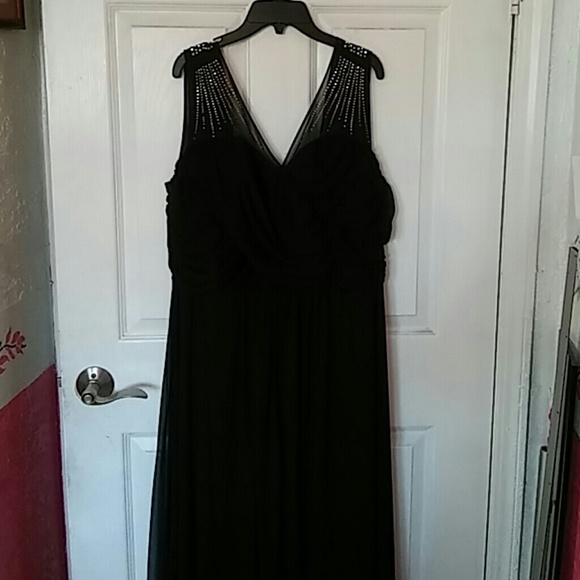 Plus size dress for any party event