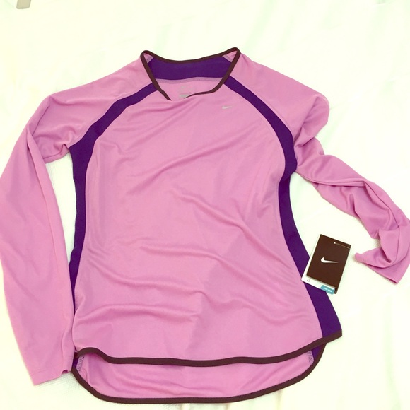 Nike Long Sleeved Running Top (athletic wear)