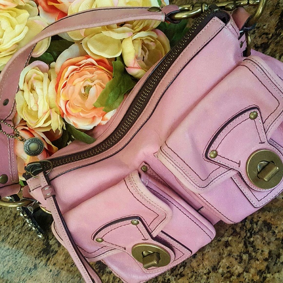 Coach Handbags - COACH PINK LEATHER BAG SZ SMAL TO MEDIUM