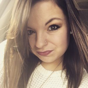 Meet your Posher, Candace