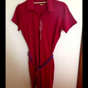 Classic belted dress for golfers, raspberry color