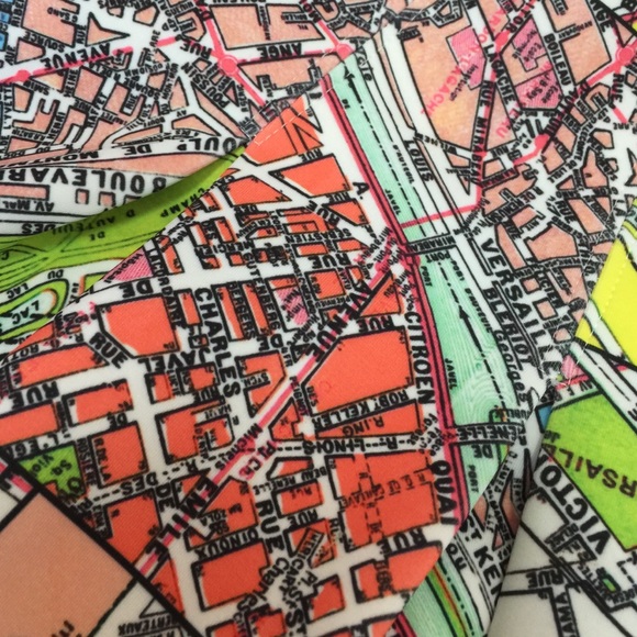 RARE AnthropologiE Paris street map skirt 0 - Picture 3 of 4