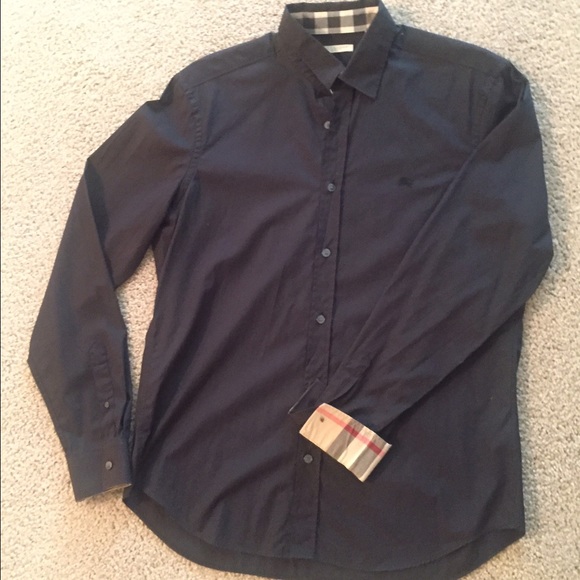 BRAND NEW Burberry men's black shirt, inner check