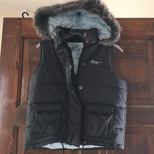 Roxy, sleeveless vest