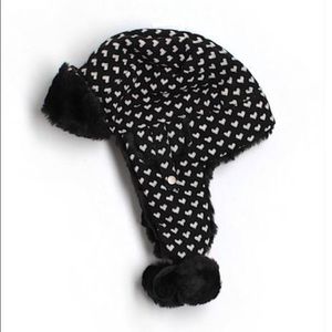 Forever 21 winter trapper hat