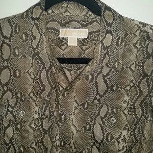Beautiful Michael kors blouse, size 10