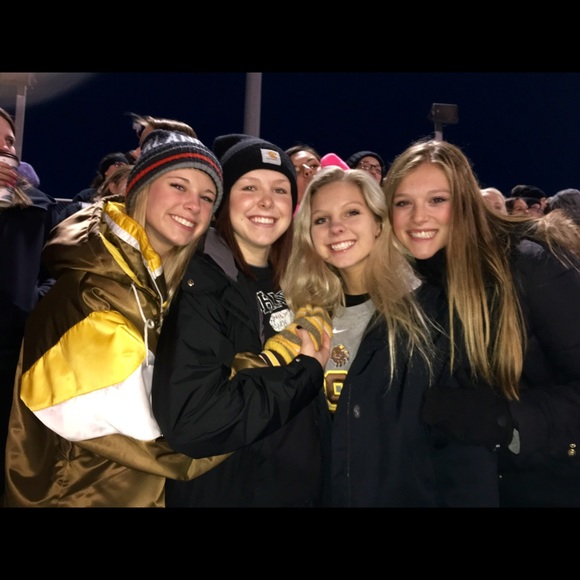 Meet your Posher, Lyndie - Picture 1 of 1