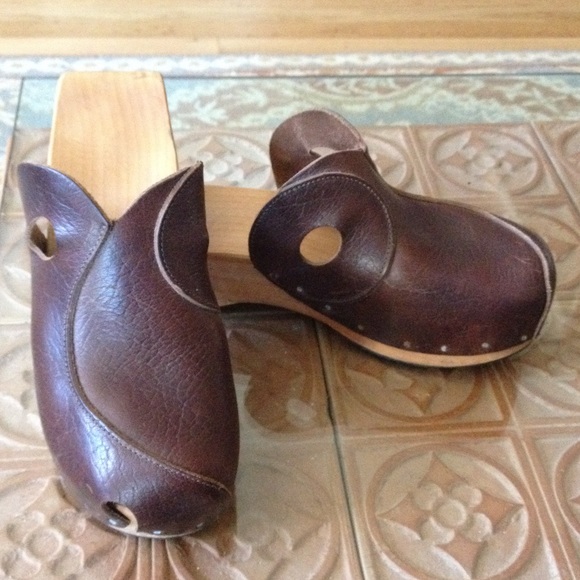 CYDWOQ Leather and wood clogs - Picture 1 of 3