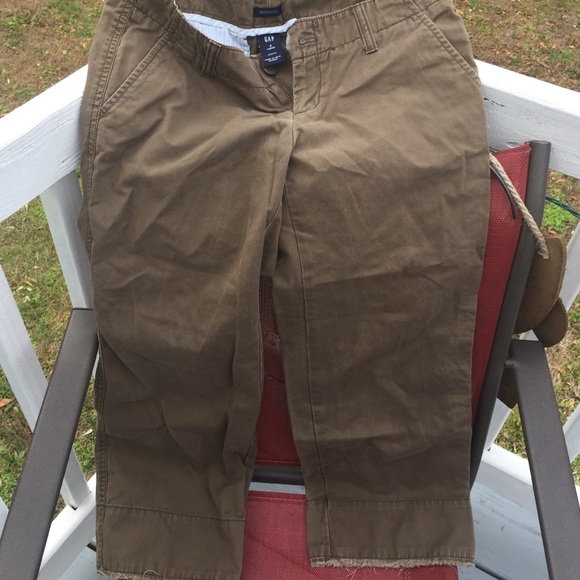 Cropped pants