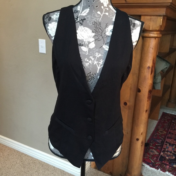 Black Guess vest size M