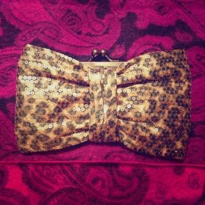 ⚡️SALE⚡️Betsey Johnson Sequin Cheetah Clutch