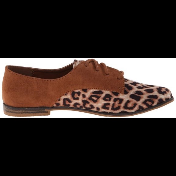 ❤️2x Host Pick❤️Leopard Oxford Lace-Up Flats - Picture 3 of 4
