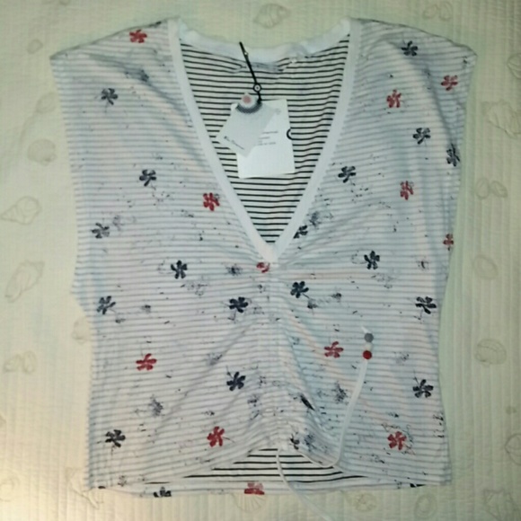 SALE!! NWT Bat-wing sleeveless ruched top - size M