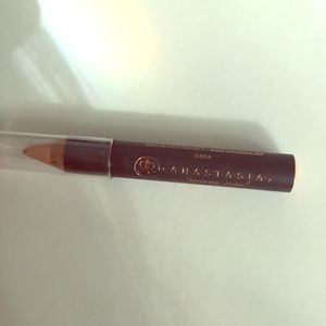 Anastasia Brow pencil base 2