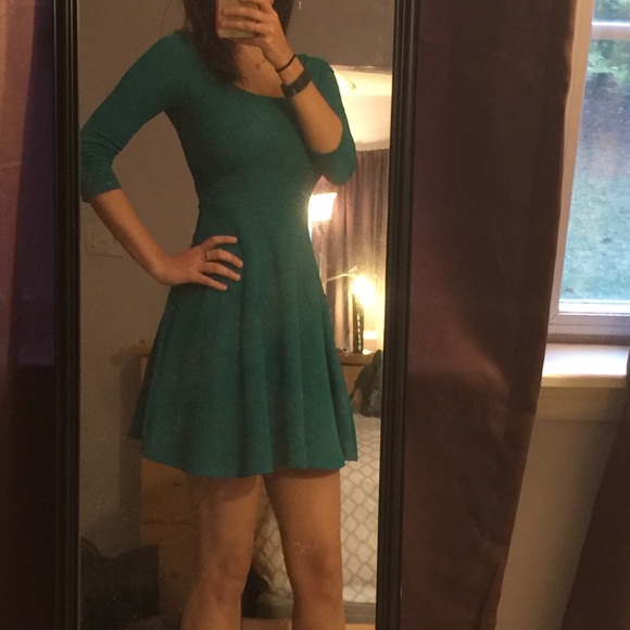 Charlotte Russe Dresses & Skirts - ** SALE** Charlotte Russe gorgeous peplum dress!