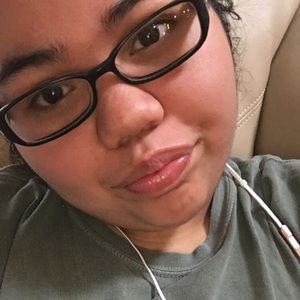 Meet your Posher, Victoria