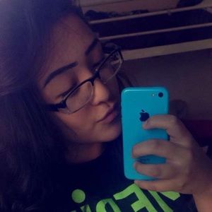 Meet your Posher, Katherine