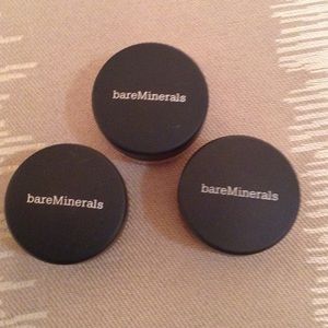 Bareminerals eyeshadow bundle.
