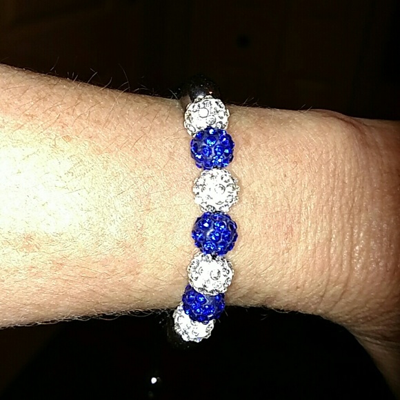 Regal Jewelry Jewelry - Swarovski Elements Design Bracelet