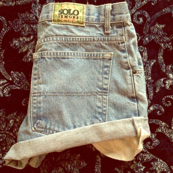 Super cute high waisted shorts 😊 (sold on Ⓜ️) - Picture 1 of 4