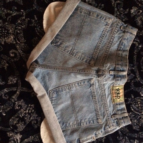 Super cute high waisted shorts 😊 (sold on Ⓜ️) - Picture 3 of 4